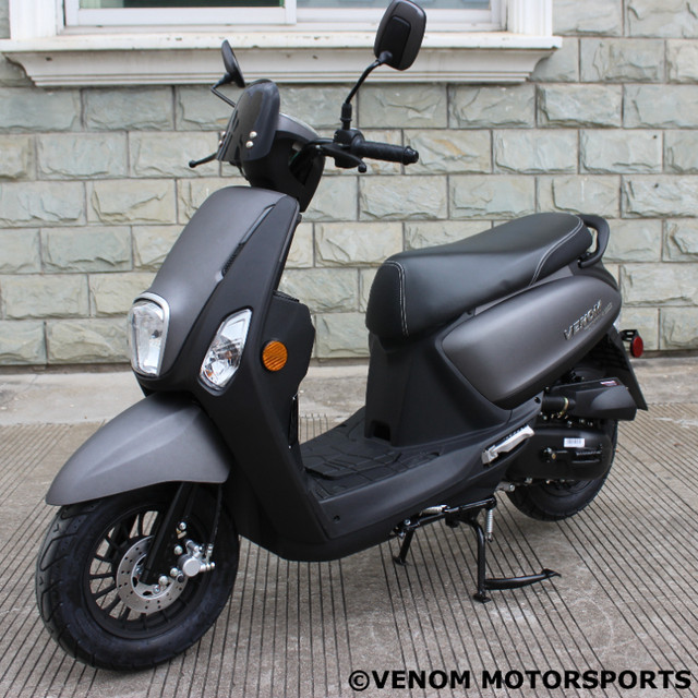 NEW 49CC SCOOTER | STREET LEGAL | MOPED 50CC | VENOM ROMA | in Scooters & Pocket Bikes in Moncton - Image 4