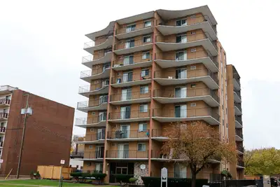 Windsor 2 Bedroom Apartment for Rent: