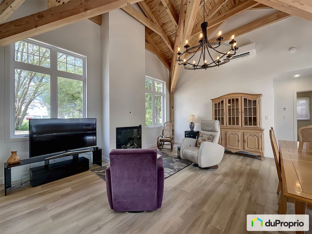 $829,000 - Bungalow for sale in Granby — photo 3