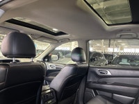 **SUMMER SPECIAL!** ROCK CREEK EDITION, FEATURING : 7 PASSENGER SEATING, ROOF RACK, DUAL SUNROOF, BL... (image 5)