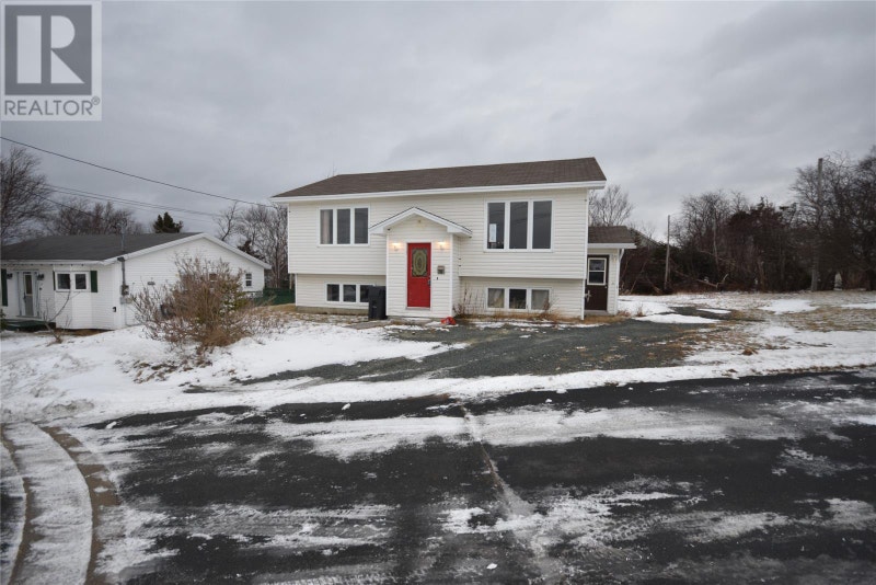 15 Granite Place Conception Bay South, Newfoundland & Labrador Houses