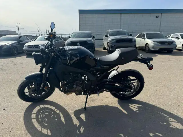 2025 Yamaha XSR900 in Sport Bikes in Sudbury - Image 2