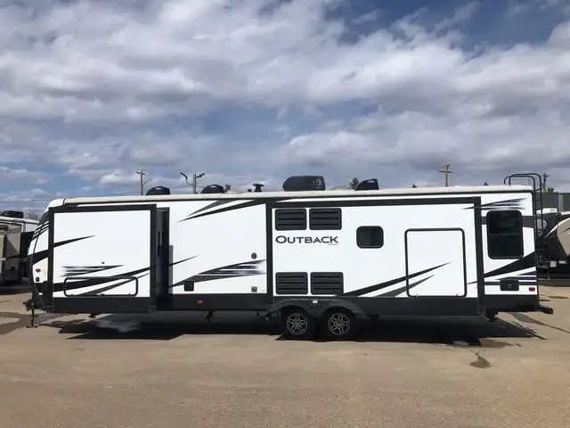 2020 Keystone RV Outback 328RL in Travel Trailers & Campers in St. Albert - Image 6