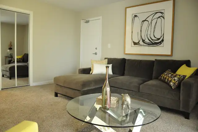 River West Gardens - 2 Bedroom Apartment for Rent