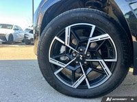 The advertised vehicle price is based on a promotional finance offer. Customers who purchase the veh... (image 8)