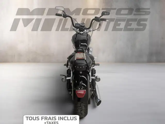 2012 harley-davidson XL1200C Sportster Custom in Street, Cruisers & Choppers in Laval / North Shore - Image 12