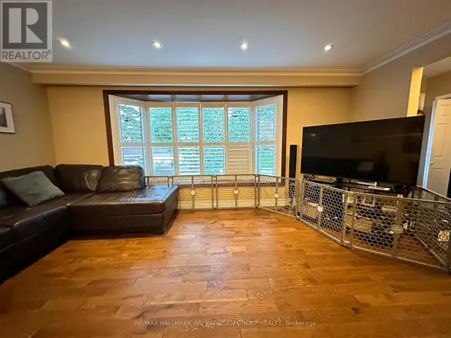 290 GRETEL DRIVE Richmond Hill (Mill Pond), Ontario in Long Term Rentals in Markham / York Region - Image 6