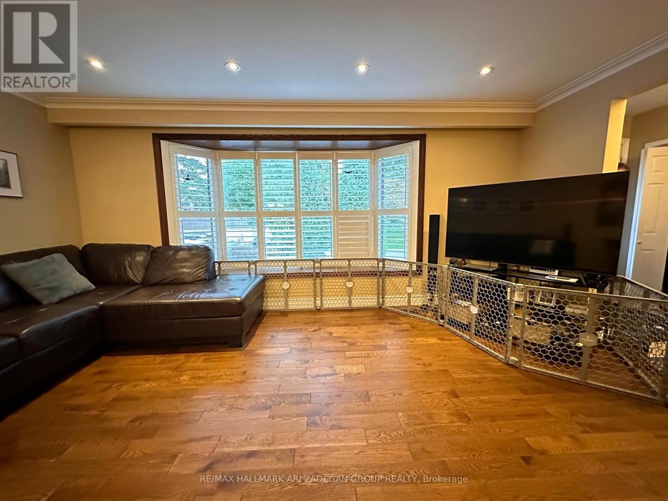 290 GRETEL DRIVE Richmond Hill (Mill Pond), Ontario 5