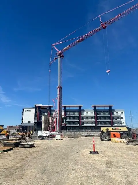 Potain HDT 80 Self Erect Crane in Heavy Equipment in Calgary - Image 5
