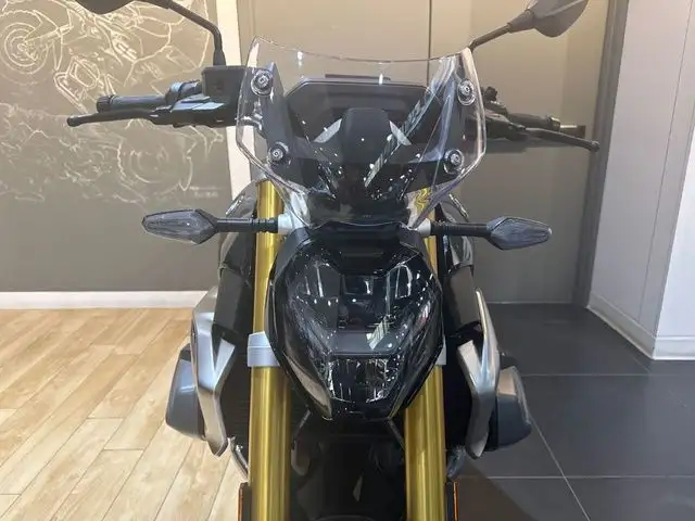 2023 BMW R 1250 R Triple Black 1250 RS Black Storm Metallic in Sport Touring in Calgary - Image 17