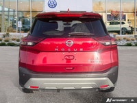 This Nissan Rogue delivers a Regular Unleaded I-4 2.5 L/152 engine powering this Variable transmissi... (image 3)