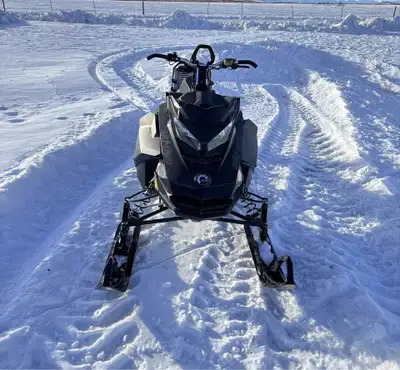 APPLY NOW: https://www.ridecollective.ca/get-pre-approved 2021 SKI-DOO SUMMIT SP 850 E-TEC engine de...