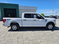 Kijiji Engine: V6 Cylinder Engine 2.7L L/100Km City: 12.8 L/100Km Hwy: 10.0 Safety Equipment ABS And... (image 3)