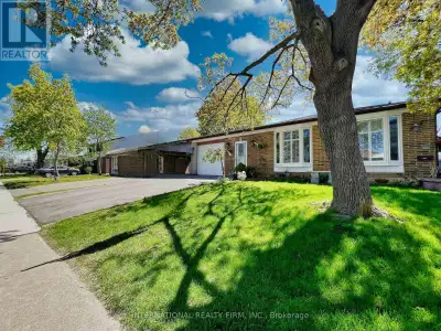 This spacious, well-maintained detached backsplit offers a separate basement apartment in the heart...
