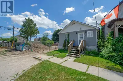 203 QUEBEC STREET Oshawa (Vanier), Ontario