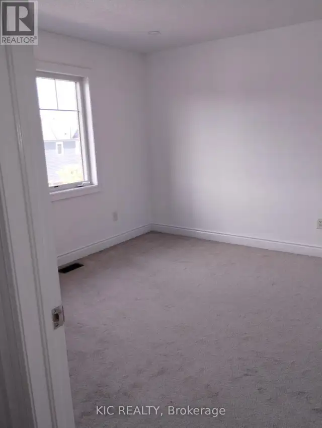 1461 LORMEL GATE AVENUE Innisfil (Lefroy), Ontario in Long Term Rentals in Barrie - Image 12