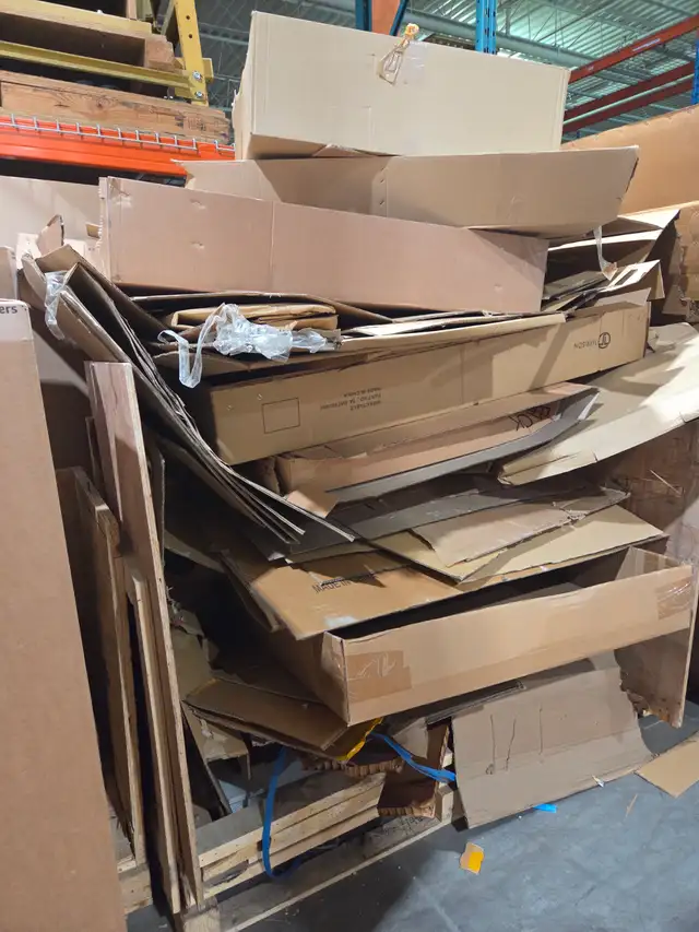 Cardboard free wood,  packing materials free indoor stored foam in Free Stuff in Mississauga / Peel Region - Image 4