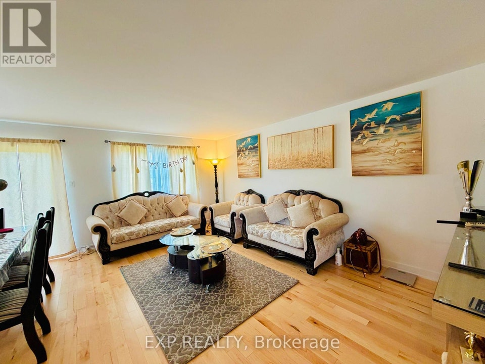 73 DARQUISE STREET Clarence-Rockland, Ontario 3