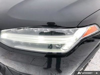 This Volvo XC90 has a strong Turbo/Supercharger Premium Unleaded I-4 2.0 L/120 engine powering this... (image 9)