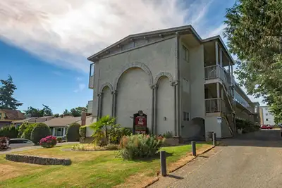 Mayfair Manor Apartments - 1 Bedroom available at 827 Selkirk Av