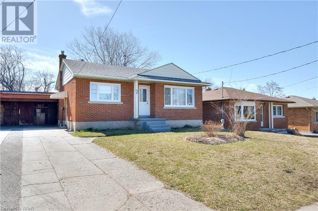 453 HIGHLAND Road E Kitchener, Ontario in Houses for Sale in Kitchener / Waterloo - Image 4
