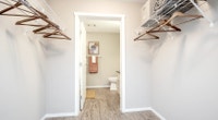 Broadstreet's Selkirk Meadows offers pet friendly 1, 2, and 3 bedroom apartments as well as 2 Bedroo... (image 6)