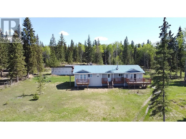 6497 MONETTE ROAD Horse Lake, British Columbia in Houses for Sale in 100 Mile House - Image 2