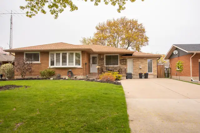 **ALL INCLUSIVE** BEAUTIFUL 1 BEDROOM UNIT IN THE NORTH END!! in Long Term Rentals in St. Catharines - Image 16