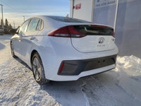 Hyundai Dealer Maintained, Heated Front Seats, Back up Camera, Automatic Headlights, Color Display S... (image 2)