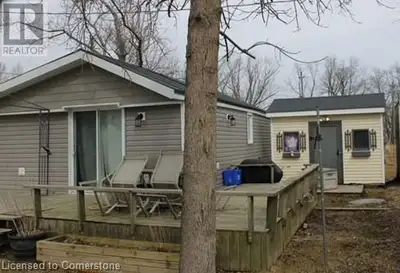 This property is nestled in the heart of cottage country in beautiful Selkirk Ontario. Steps from La...