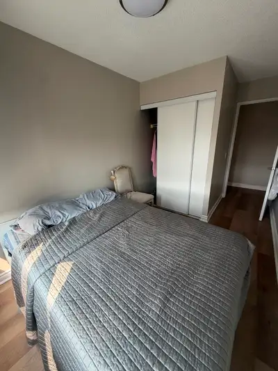 Room for rent. No parking. Utilities included. North york Wilson -Avenue Rd Only professional female...