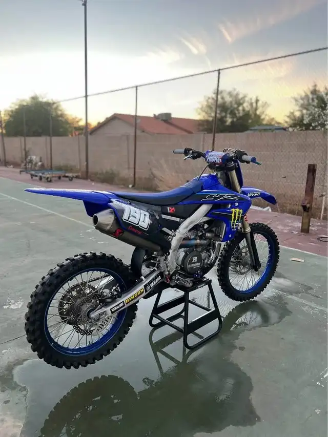 2021 YAMAHA YZ450F-BLUE! in Dirt Bikes & Motocross in Dartmouth - Image 4