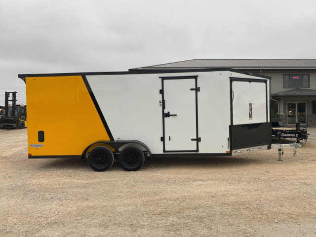 2023 Stealth Trailers 7' x 23' V-Nose Front Snowmobile Ramp Door in Cargo & Utility Trailers in Regina - Image 3