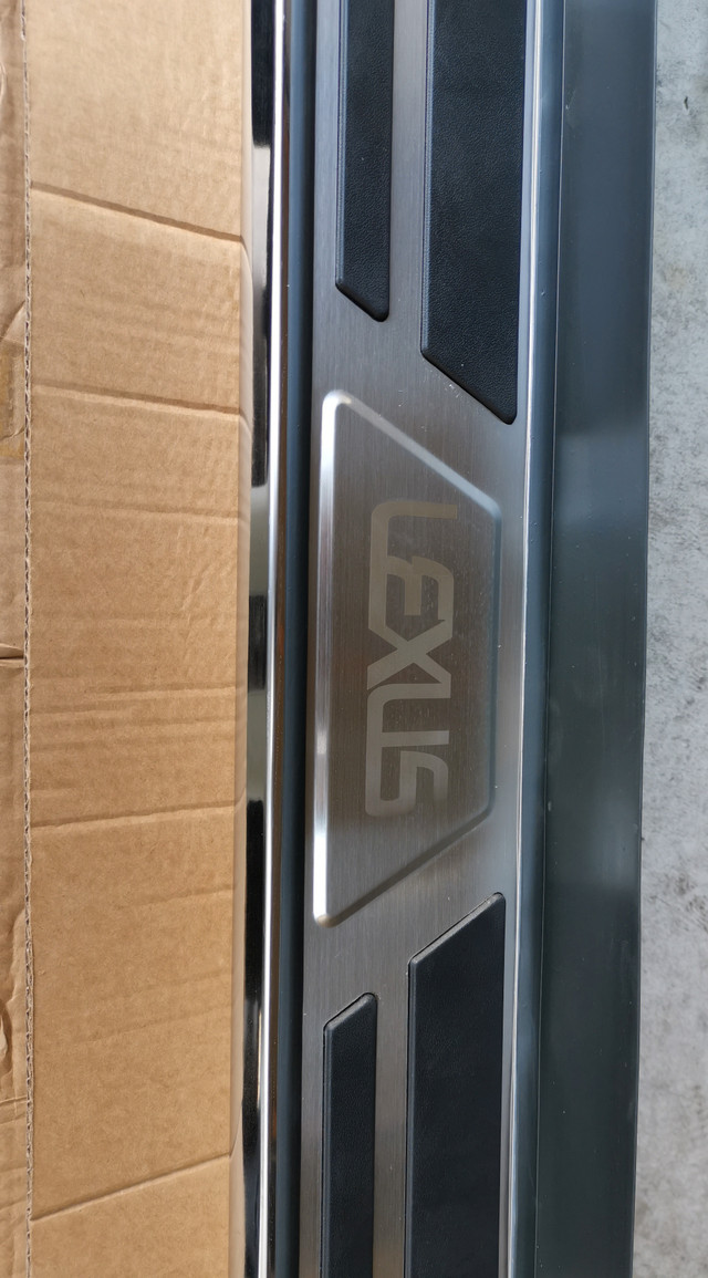 2016 2017 2018 2019 2020 2021 LEXUS RX350 Running Board step bar in Other Parts & Accessories in Markham / York Region - Image 3