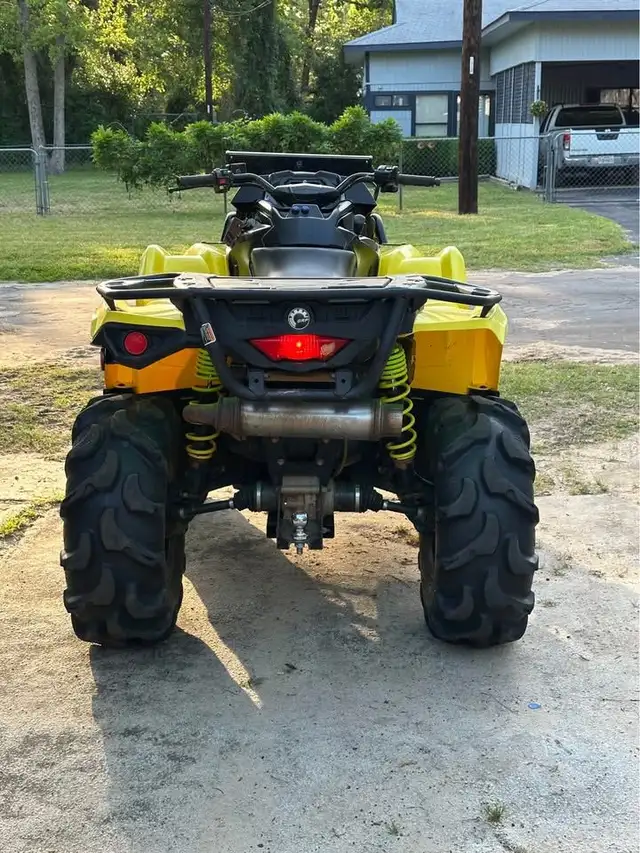 2019 CAN-AM OUTLANDER 570-YELLOW! in ATVs in Dartmouth - Image 7
