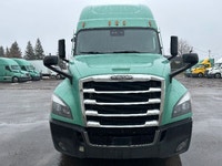 2020 FREIGHTLINER T12664ST;Heavy Duty Trucks - Conventional Truck w/ Sleeper Penske Location 525 MAC... (image 1)