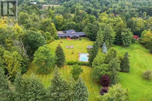 2510 BRITANNIA ROAD Burlington, Ontario in Houses for Sale in Oakville / Halton Region - Image 3
