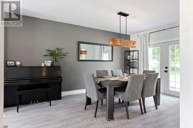 2534 SUNNIDALE ROAD Springwater, Ontario in Houses for Sale in Barrie - Image 16