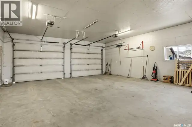 230 Prairie AVENUE Briercrest, Saskatchewan in Houses for Sale in Moose Jaw - Image 35