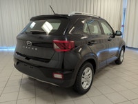 Meet a smart, city-ready SUV that fits right into life in Dartmouth. This used 2024 Hyundai Venue Pr... (image 7)