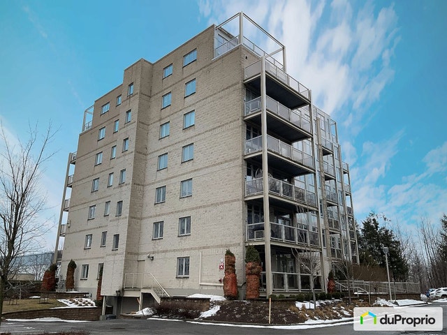 $335,000 - Condominium for sale in Ste-Therese — photo 1