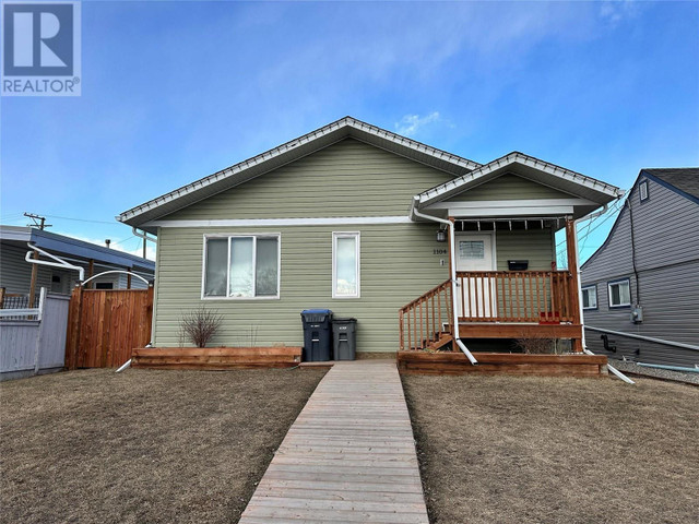 1104 104 Avenue Dawson Creek, British Columbia in Houses for Sale in Dawson Creek