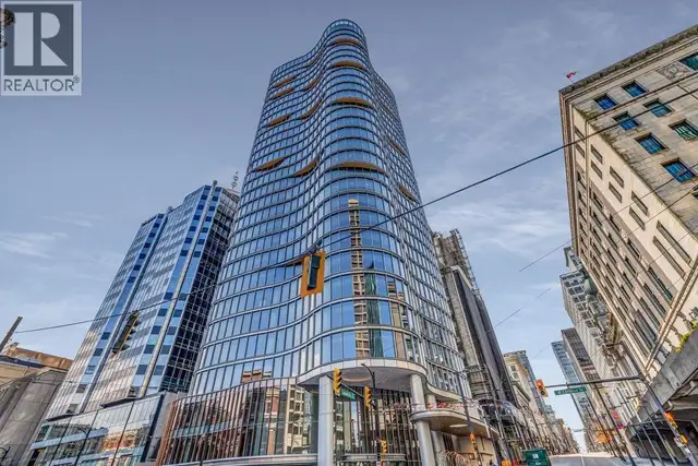 540 320 GRANVILLE STREET Vancouver, British Columbia in Commercial & Office Space for Sale in Vancouver - Image 2