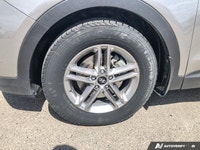 KBB.com 10 Most Awarded Brands. Only 81,734 Miles! This Hyundai Santa Fe Sport delivers a Regular Un... (image 9)