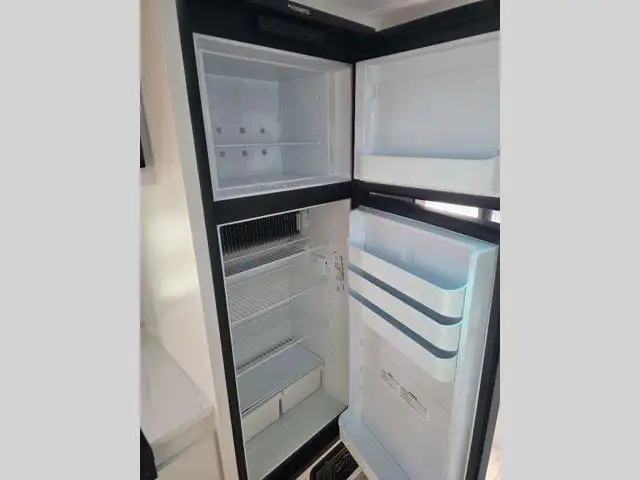 2026 Winnebago Micro Minnie 2108DS in Travel Trailers & Campers in Penticton - Image 18