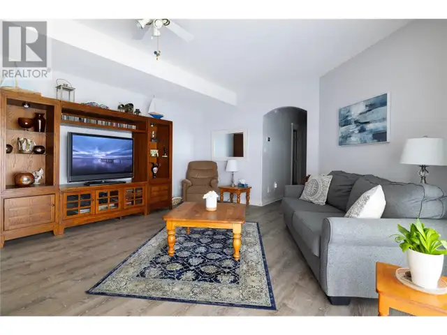 8875 Braeburn Drive Coldstream, British Columbia in Houses for Sale in Vernon - Image 41