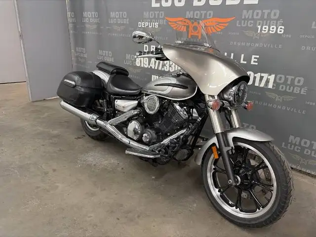 2012 Yamaha V-Star 950 Tourer in Street, Cruisers & Choppers in Drummondville - Image 3