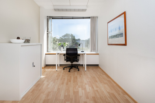 Professional office space in Ville St-Laurent dans Espaces commerciaux et bureaux à louer  à Lac-Saint-Jean - Image 3