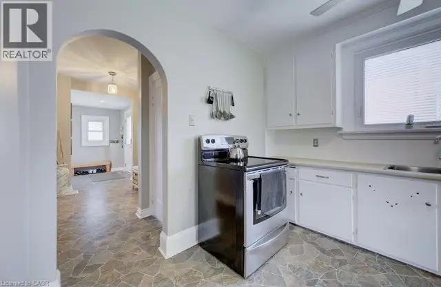 209 BELLEVIEW Avenue Kitchener, Ontario in Houses for Sale in Kitchener / Waterloo - Image 12