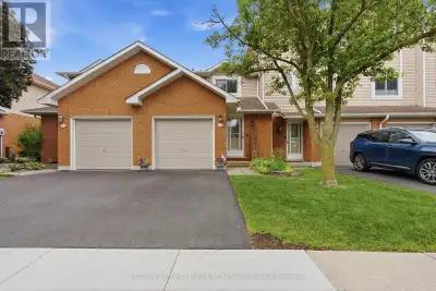 This welcoming 3-bedroom townhome in a well-maintained condo community on the Stoney Creek mountain,...